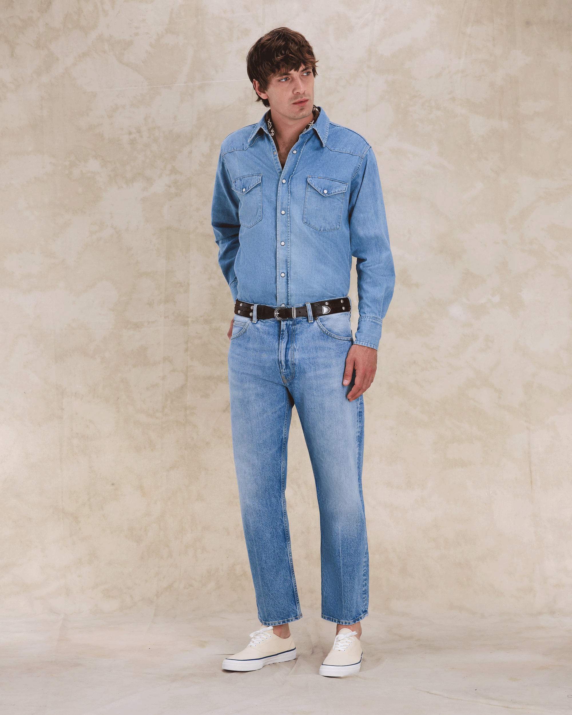 944 Jason Denim 5-pocket High-waisted Bleach Wash
