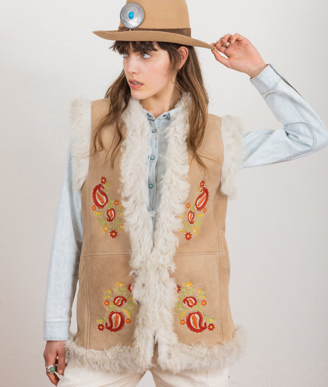 Donna Vest Embroidered Shierling