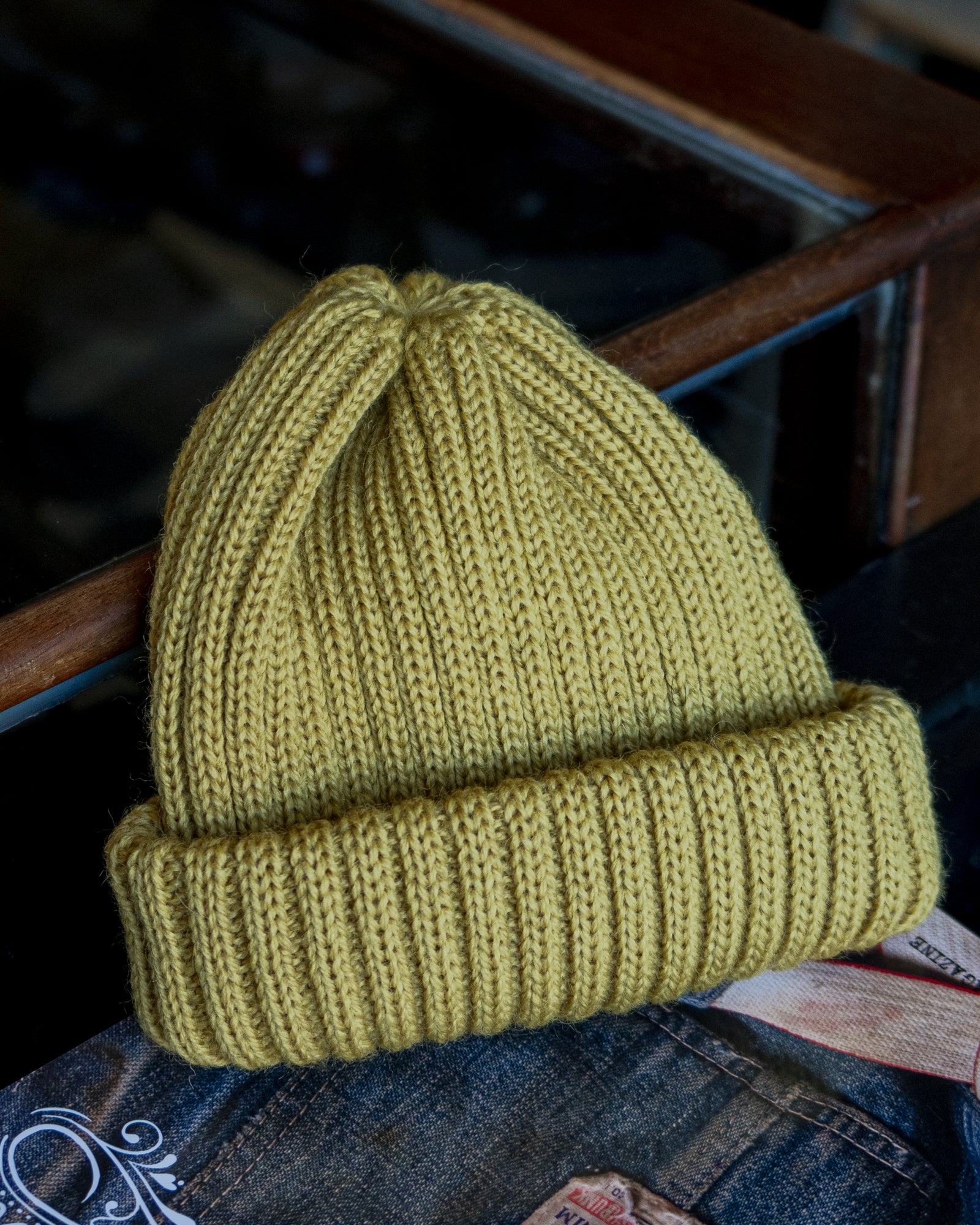 CONNORBEANIE-CONN1       YEL